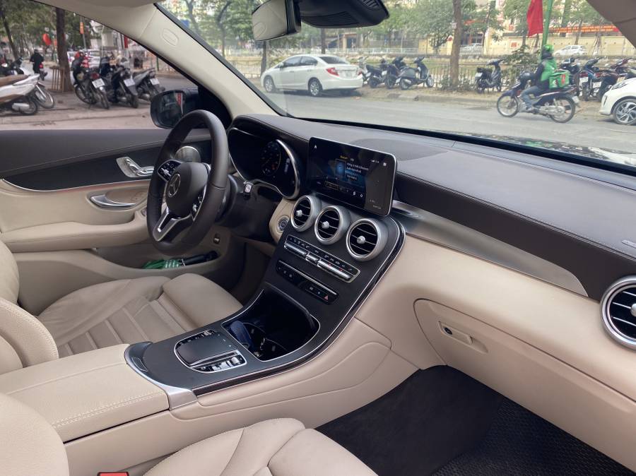 Bán Mercedes-Benz GLC300 4Matic sx 2021 tại Hà Nội 11