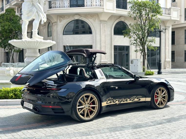 Porsche 911 Targa 4S sản xuất 2021, xe nguyên bản 100%, BH hãng tới 2025. 7