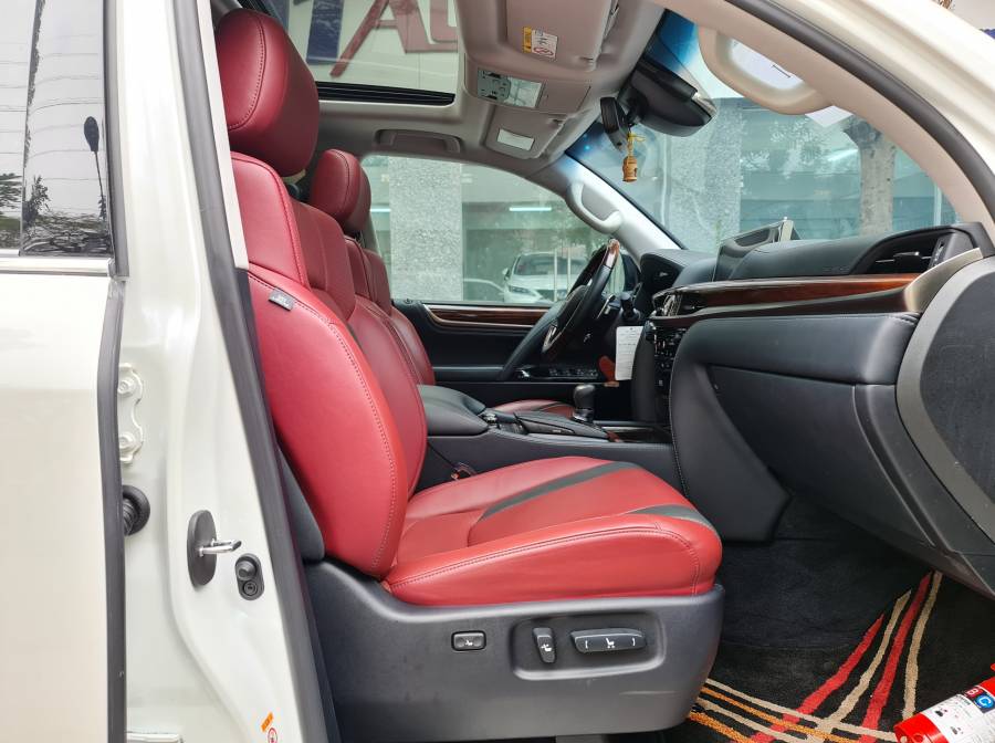 Lexus Lx570s modle 2019 - biển thành phốố, 1 chủ từ  đầu - giá  tốt  - LH: 0935866636 12