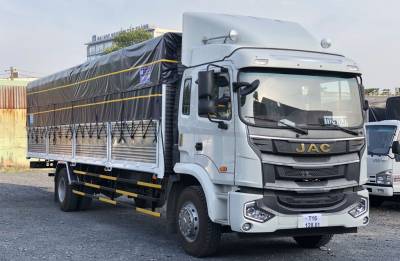 Xe tải jac a5 8 tấn thùng kín nhập khẩu - jac 8 tấn thùng kín dài 8.2 mét 