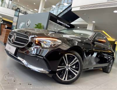 Mercedes e180 màu đen - cọc sớm giao ngay - đưa trước 615 triệu nhận xe - hotline 0901 078 222