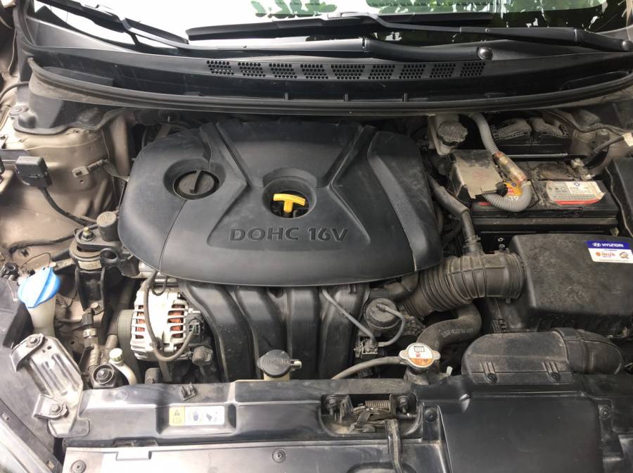 Bán xe chính chủ Hyundai Elantra AT 2015 cũ Hồ Chí Minh có hổ trợ trả góp Bán xe chính chủ Hyundai Elantra AT 2015 cũ Hồ Chí Minh có hổ trợ trả góp