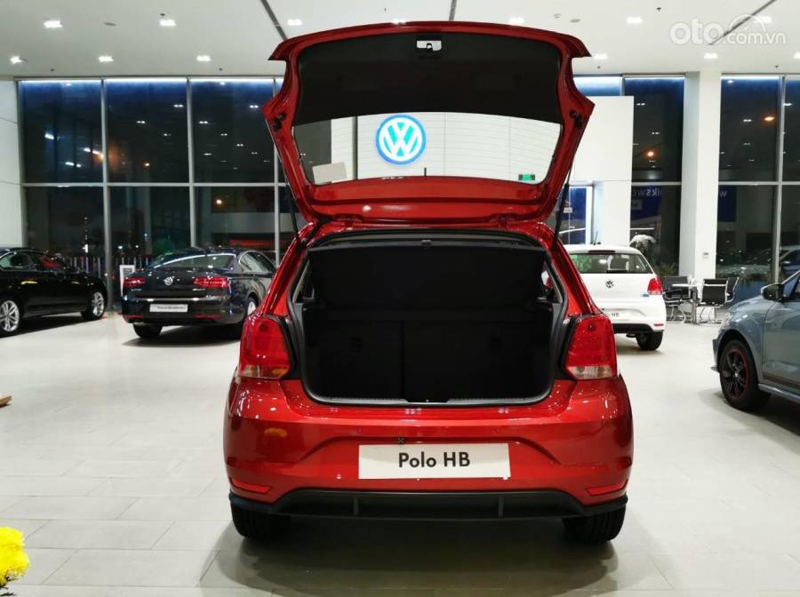 Volkswagen Polo 1.6 Hatchback 2022 - Xe màu đỏ-LH Hotline: 093 2168 093 8