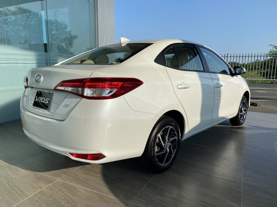 Toyota Vios E - số tự động - 2022 - Giá tốt nhất tháng 5 - Giao Xe Ngay - Hưởng ưu đãi thuế 3