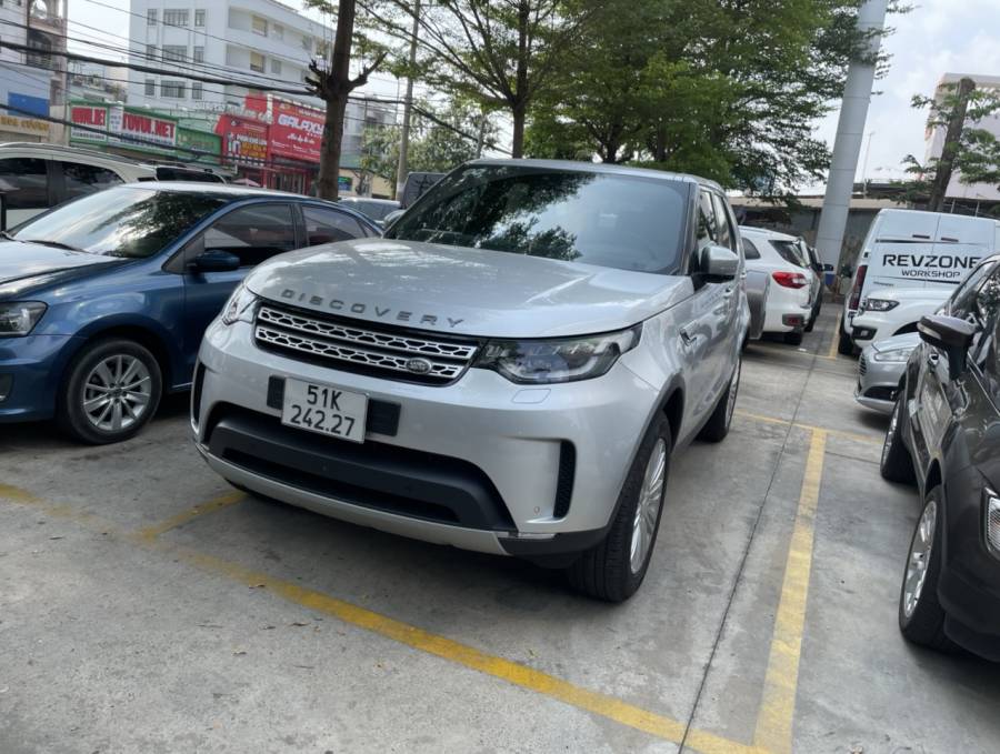 Bán Land Rover Discovery HSE 2019 cũ Hồ Chí Minh - Xe còn cực mới cực đẹp - Liên hệ ngay 1