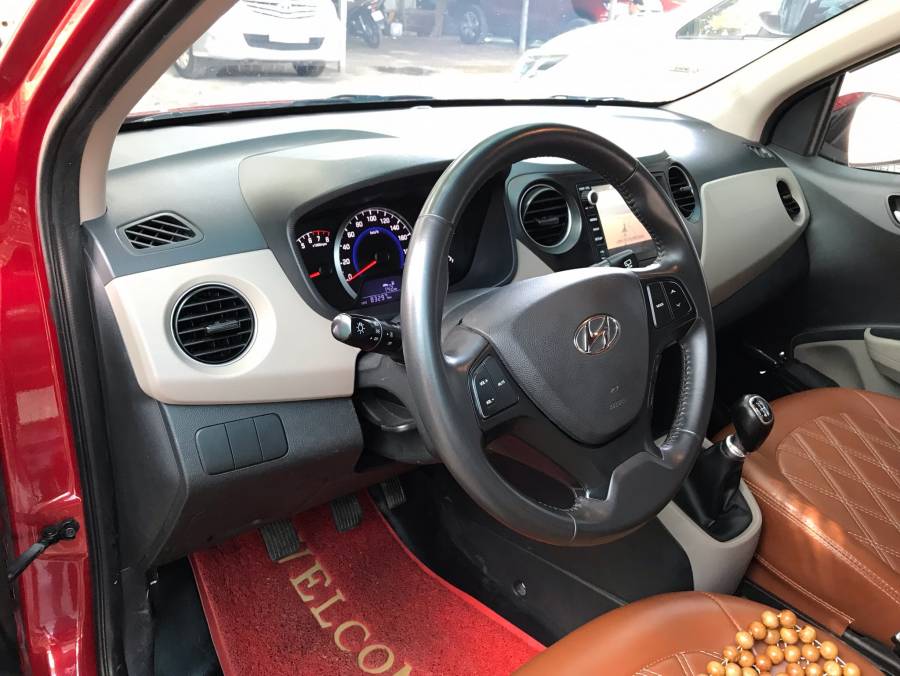 Bán Hyundai i10 MT 2017 giá cả thương lương, xe đi rất giữ gìn và bảo quản Bán Hyundai i10 MT 2017 giá cả thương lương, xe đi rất giữ gìn và bảo quản