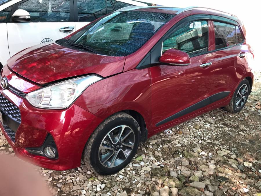 Bán Hyundai i10 MT 2017 giá cả thương lương, xe đi rất giữ gìn và bảo quản Bán Hyundai i10 MT 2017 giá cả thương lương, xe đi rất giữ gìn và bảo quản