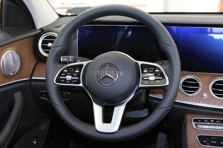 [BIG SALE ] Mercedes E200 Exclusive Giá Tốt-Giảm Thuế 50%-Trả góp 85%  ☎️ 090 8299 829 7