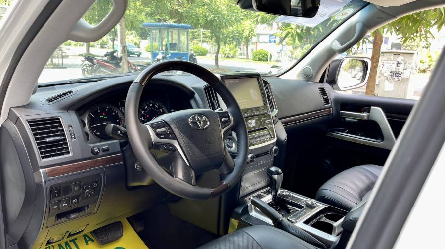 Bán Toyota Land Cruiser V8 5.7 nhập Mỹ 2016 cũ Hà Nội. LH: 09358.66636 8