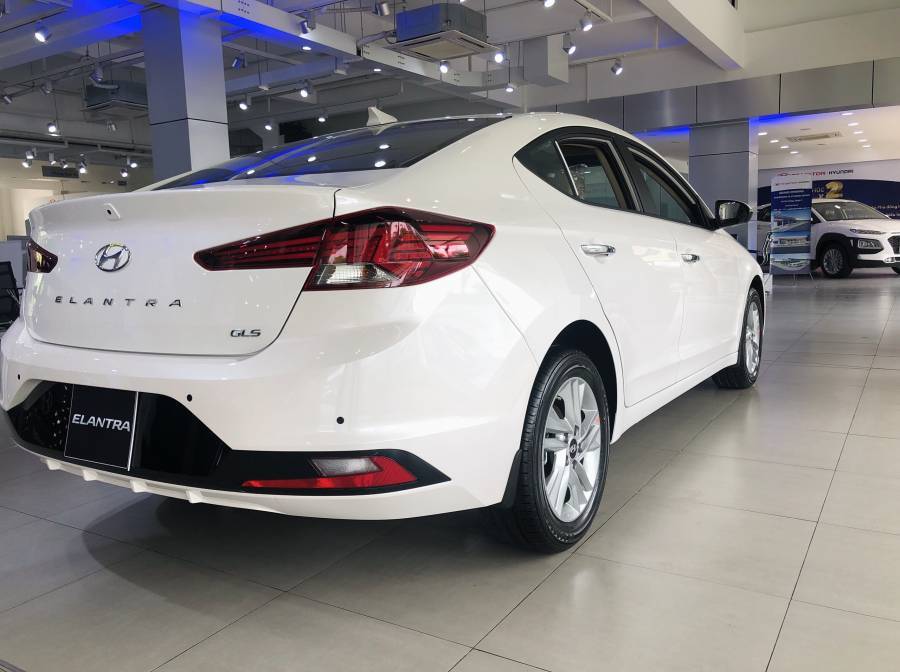 Hyundai Elantra 2022 mới Hồ Chí Minh - Giá cạnh tranh cực sốc - Ưu đãi cực khủng - Liên hệ ngay 3