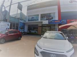 Salon ô tô Đại lý Hyundai Long An