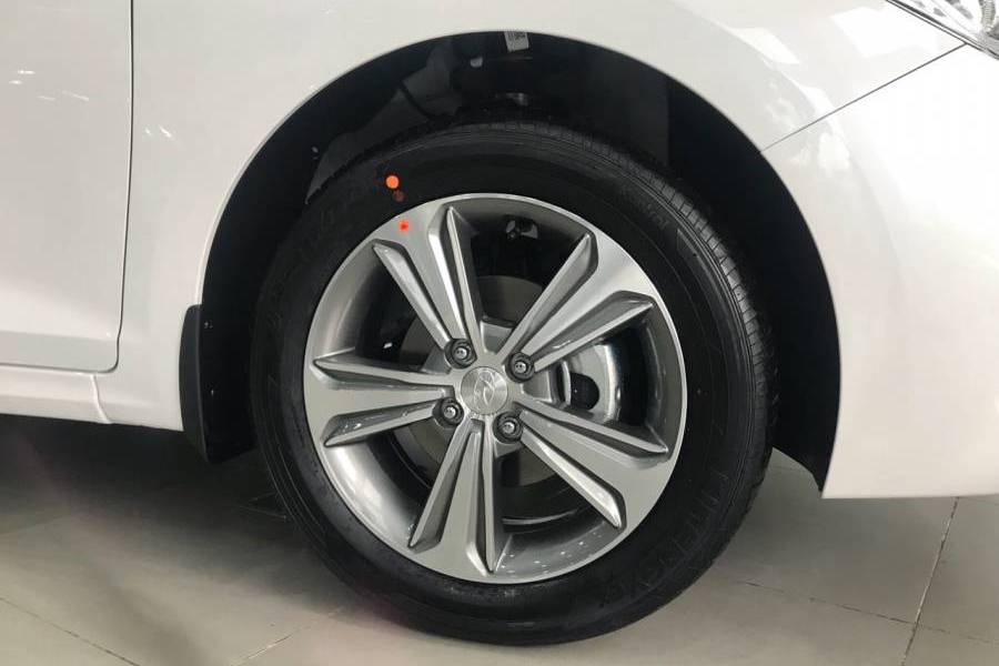 Quyết Hyundai Quyết Hyundai