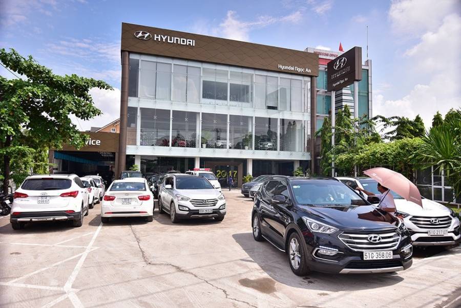 HYUNDAI TRƯỜNG CHINH-CN QUẬN 4 HYUNDAI TRƯỜNG CHINH-CN QUẬN 4