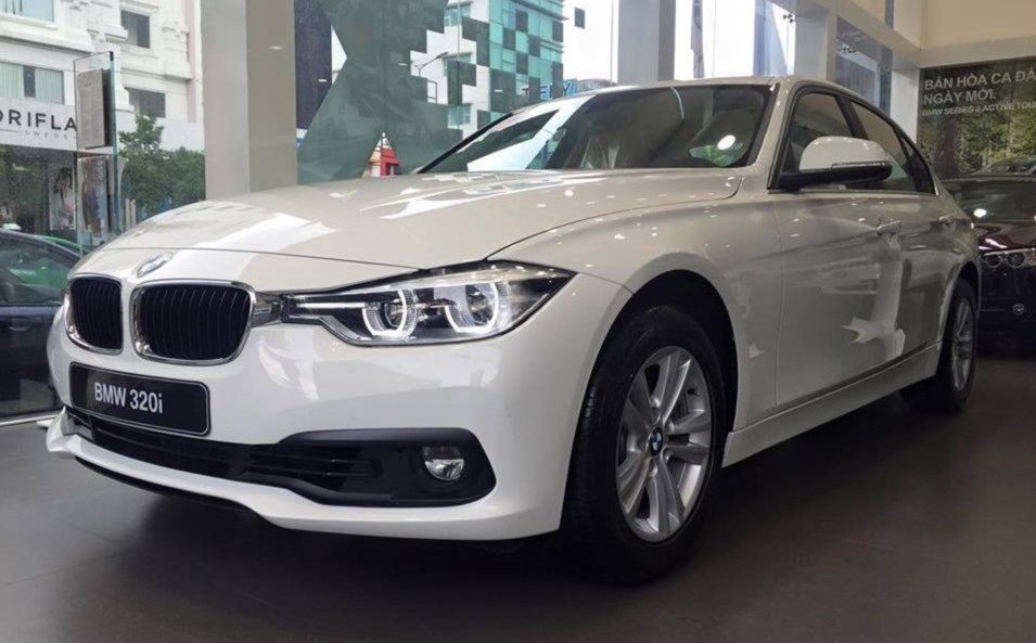 Mua bán xe oto BMW 320i 2019