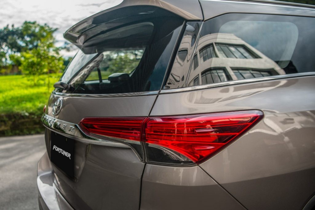 Bán xe ô tô Toyota Fortuner cũ mới 2019 giá rẻ nhất