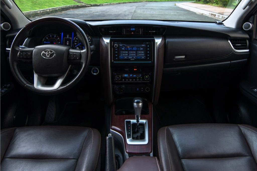 Bán xe ô tô Toyota Fortuner cũ mới 2019 giá rẻ nhất