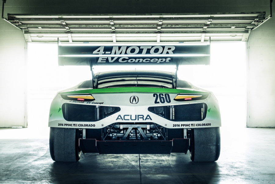 Siêu xe Acura NSX thế hệ mới hóa thân thành “chiến mã đường đua”