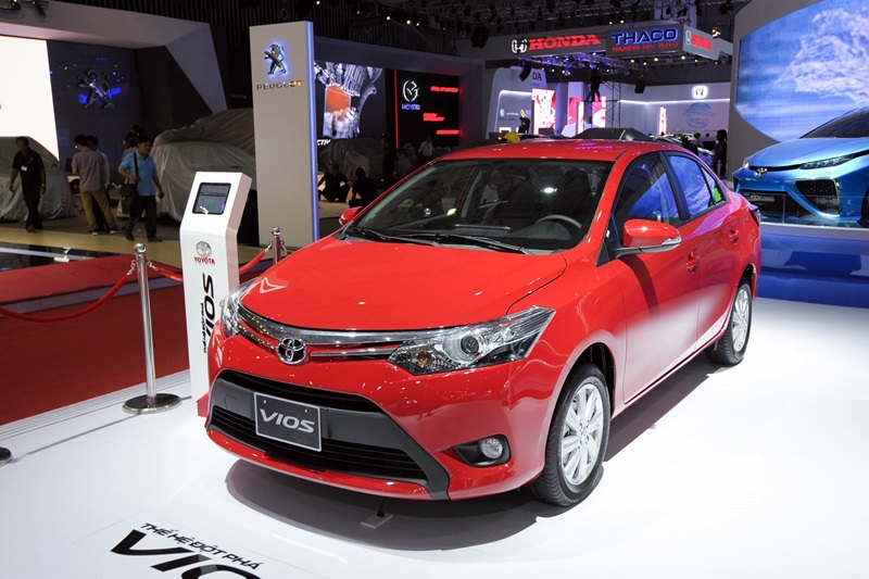 Khuyến mại hấp dẫn cho khách hàng mua Toyota Vios, Corolla Altis - 2