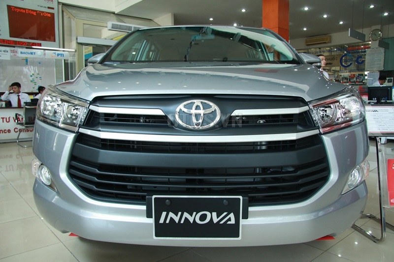 Toyota Innova chính thức ra mắt tại Việt Nam, giá từ 793 triệu đồng