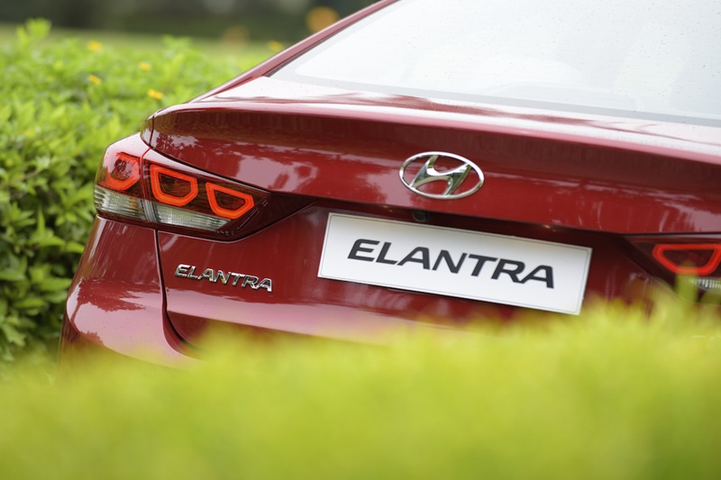 Cận cảnh Hyundai Elantra 2016 vừa ra mắt tại Việt Nam - 9