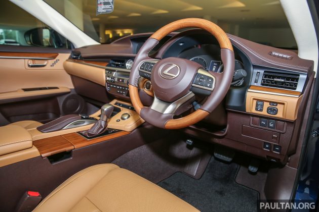 Lexus ES 250 có thêm phiên bản đặc biệt Luxury, giá 1,6 tỷ đồng