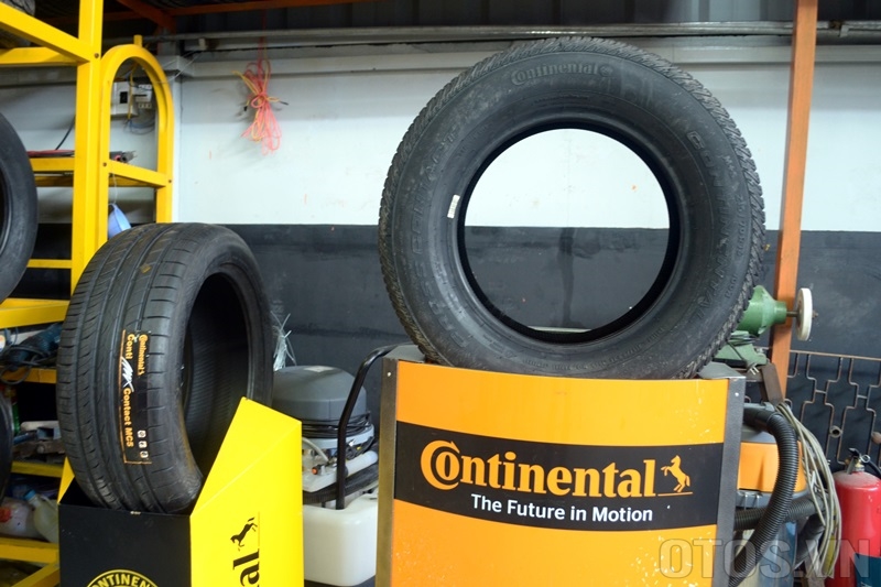 Lop xe Continental Tires - 3