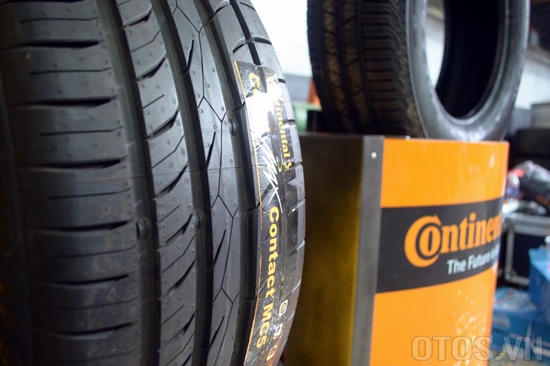 Lop xe Continental Tires - 4