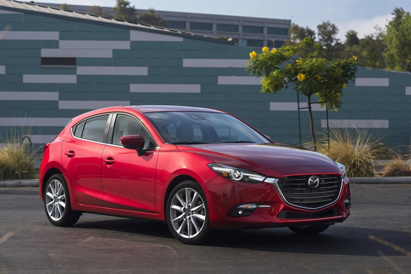 Mazda3 2017 và Mazda6 2017 lần lượt lộ diện