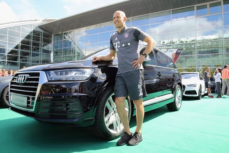 Audi tặng dàn xe tiền tỷ cho dàn sao Bayern Munich - 5