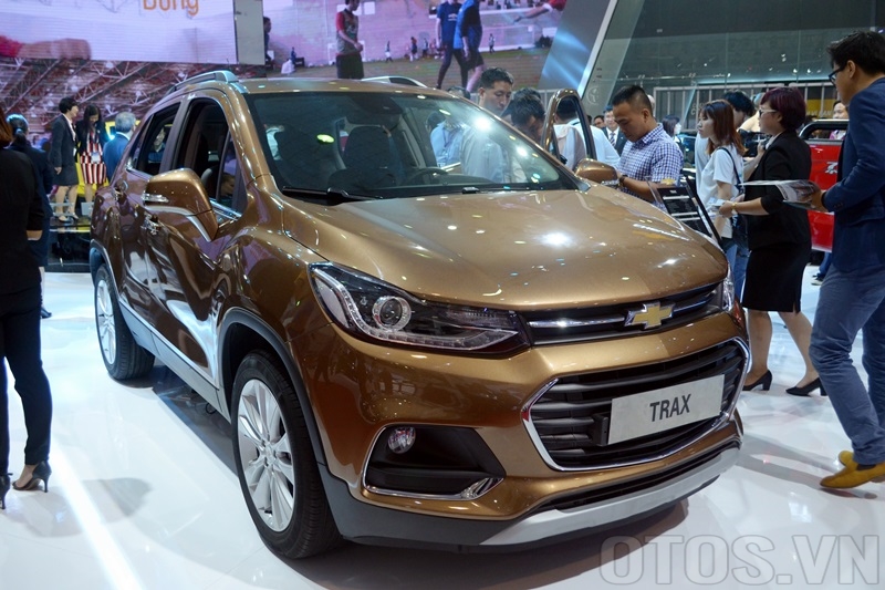 7 mẫu xe nổi bật vừa ra mắt tại Triển lãm Ô tô Việt Nam 2016