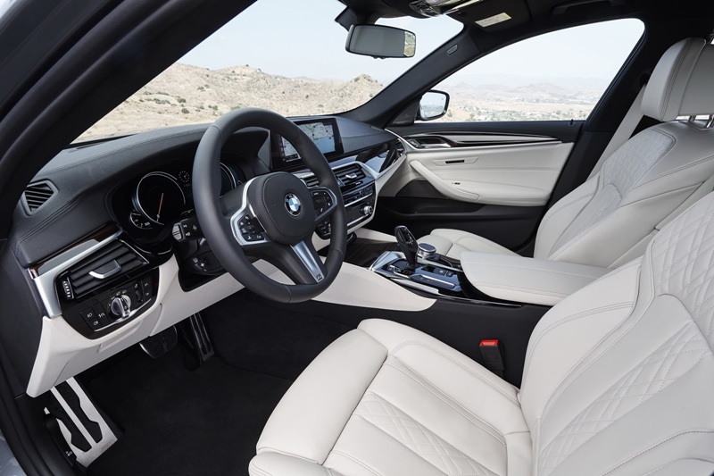 BMW 5 Series thế hệ mới chính thức ra mắt thế giới