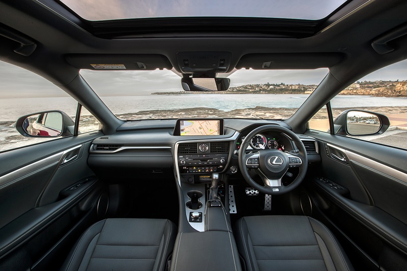 Lexus RX có thêm hai biến thể mới, giá từ 1,49 tỷ đồng