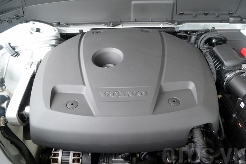 Volvo XC90 - 8