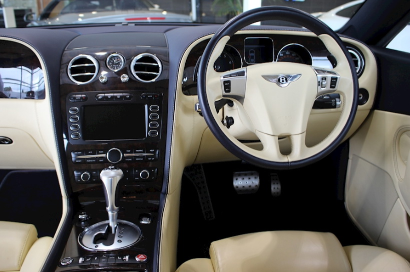Bentley Continental GT Speed của Cristiano Ronaldo được rao bán với giá 1,7 tỉ đồng - 5