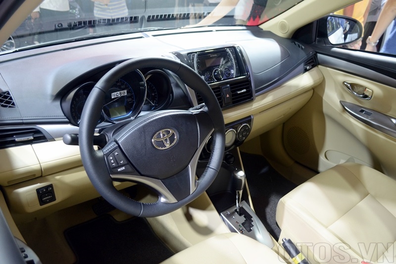 So sánh tiện nghi và an toàn xe hạng B: Toyota Vios “lép vế”