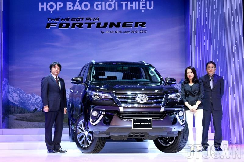 Toyota Fortuner 2017 chính thức chào thị trường Việt, giá từ 981 triệu đồng
