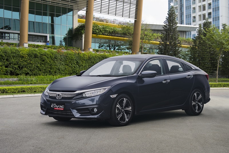 Honda Civic 2016 chốt giá bán 950 triệu đồng tại Việt Nam