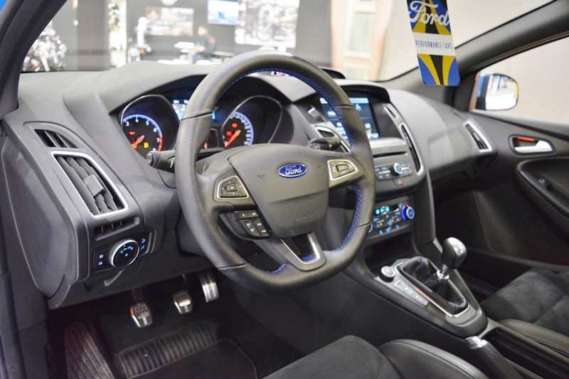 Lộ diện hình ảnh Ford Focus 2018 sắp ra mắt
