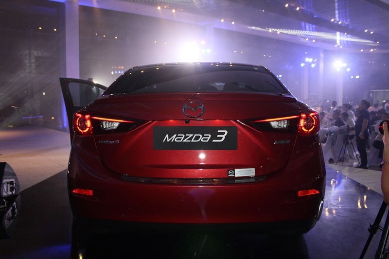 Mazda3 2017 chính thức ra mắt tại Việt Nam, giá từ 690 triệu đồng
