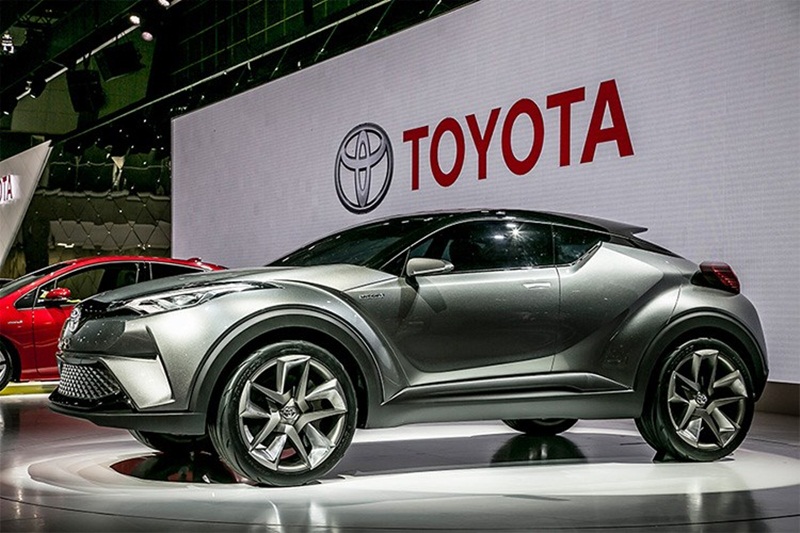 Vừa mới ra mắt, Toyota C-HR đã dẫn đầu doanh số tại Nhật Bản