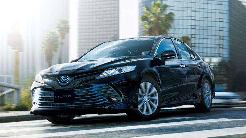 Toyota Camry sắp có “anh em song sinh”