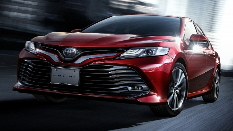 Toyota Camry mới chính thức bán ra, giá từ 656 triệu đồng