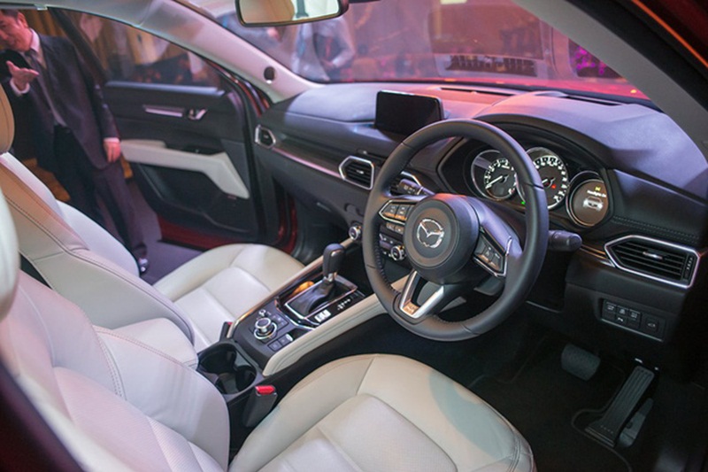 Mazda CX-5 2017 “chào” thị trường Đông Nam Á, giá đắt đỏ 2,4 tỷ đồng