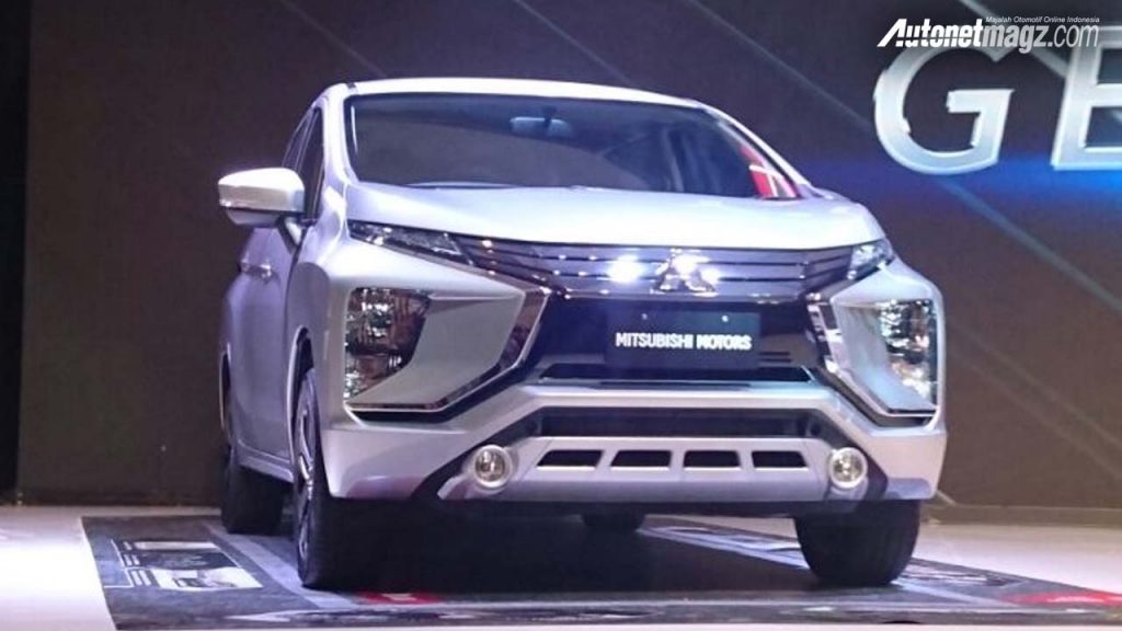 Chi tiết “hàng hot” Mitsubishi Expander, giá chỉ từ 321 triệu đồng