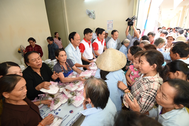 Ký sự Caravan 35 năm SAVICO – Kỳ 5: Khánh thành Bếp ăn tình thương tại huyện Phù Mỹ, tỉnh Bình Định