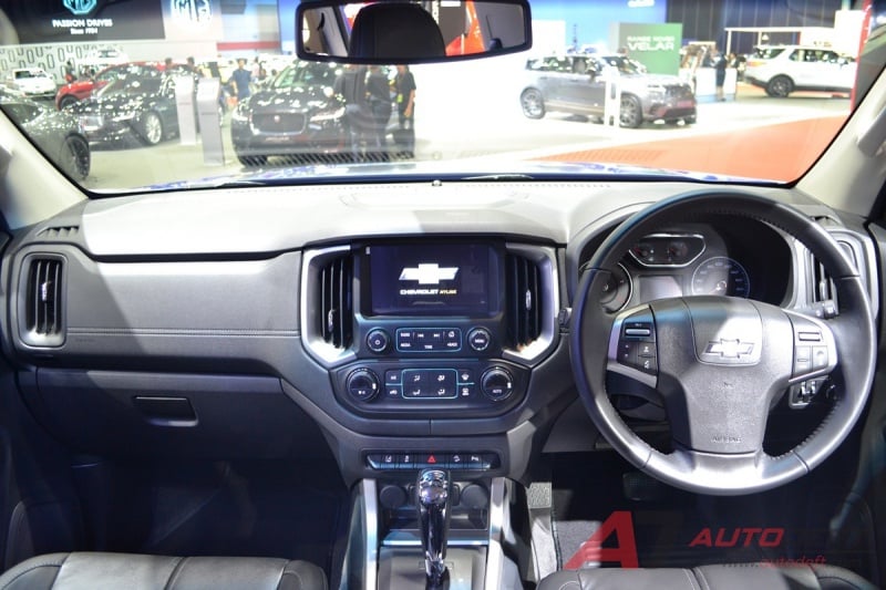 Hàng nóng Chevrolet Trailblazer có thêm bản cao cấp, giá 1,024 tỷ đồng tại Thái Lan