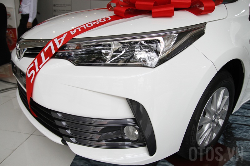 Toyota Corolla Altis 2017 ra mắt