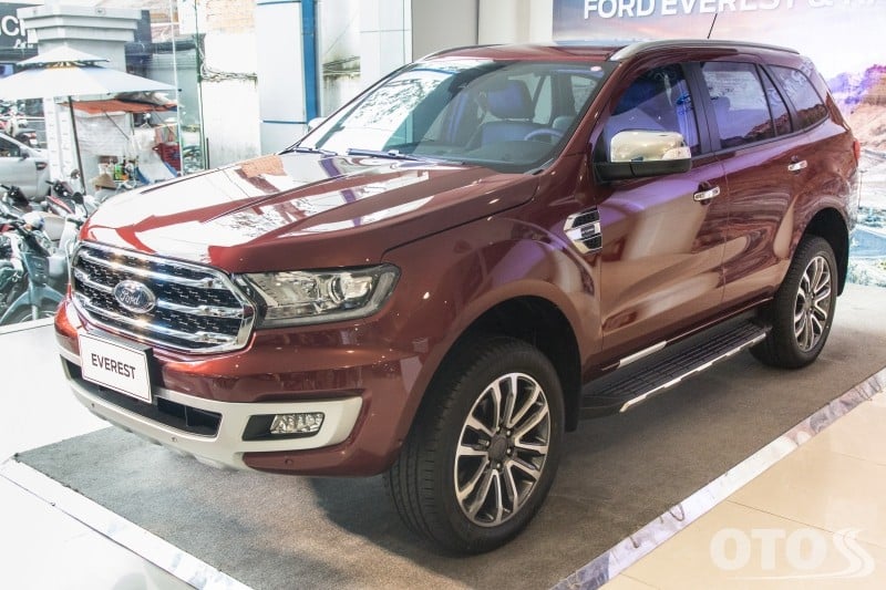 xe Ford Everest 2018