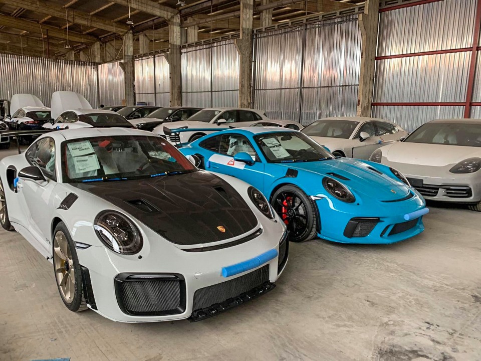  Tổng số 5 chiếc thì có đến 3 chiếc Porsche 911 GT2 RS