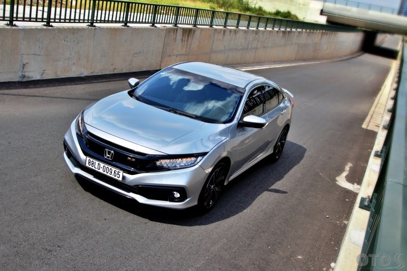 Tin tức giá xe Honda Civic RS giảm giá 100 triệu đồng ở đại lý  Tuổi Trẻ  Online